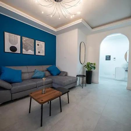 Parking - Design - Caesar House Apartment